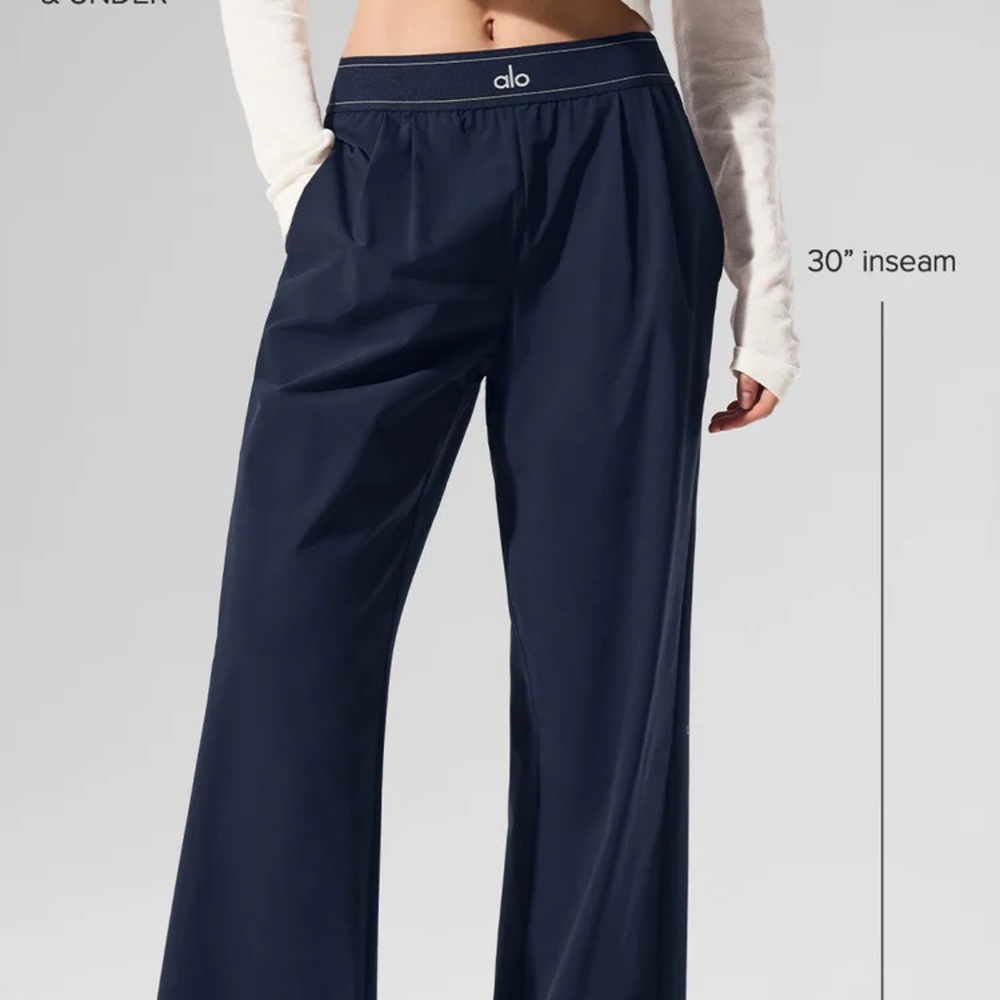 Alo Suit Up Trousers Navy NWT - Picture 3 of 4